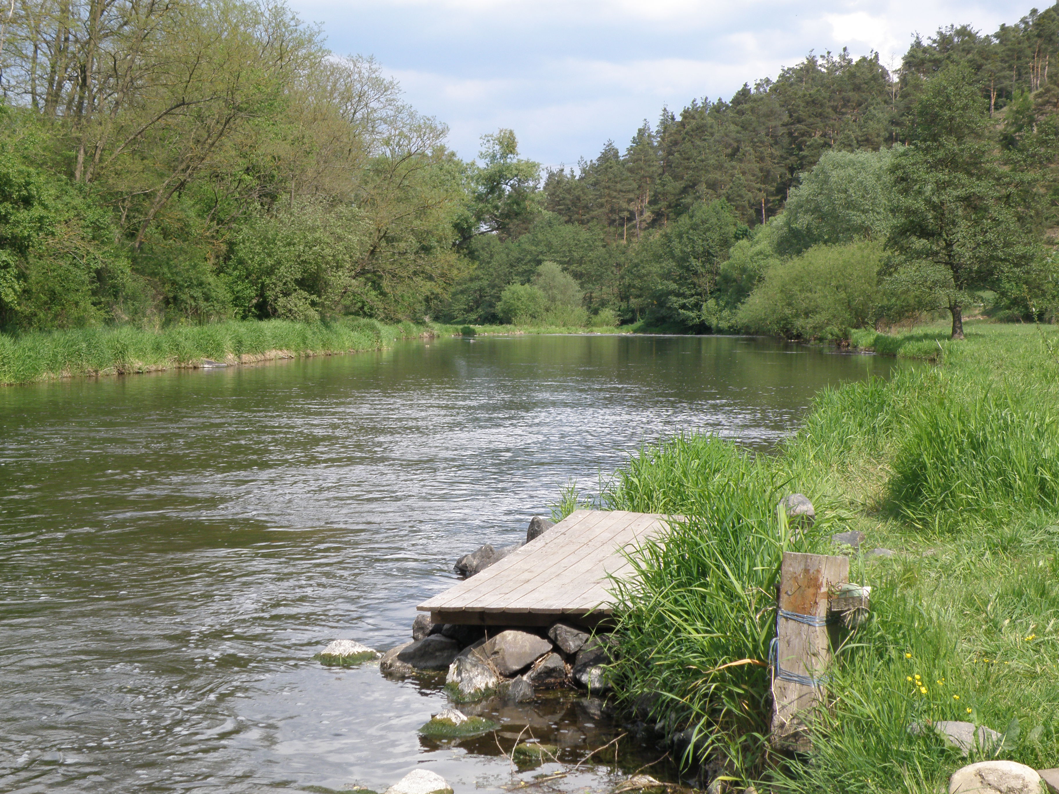 Molo na řece pod chatou -60m